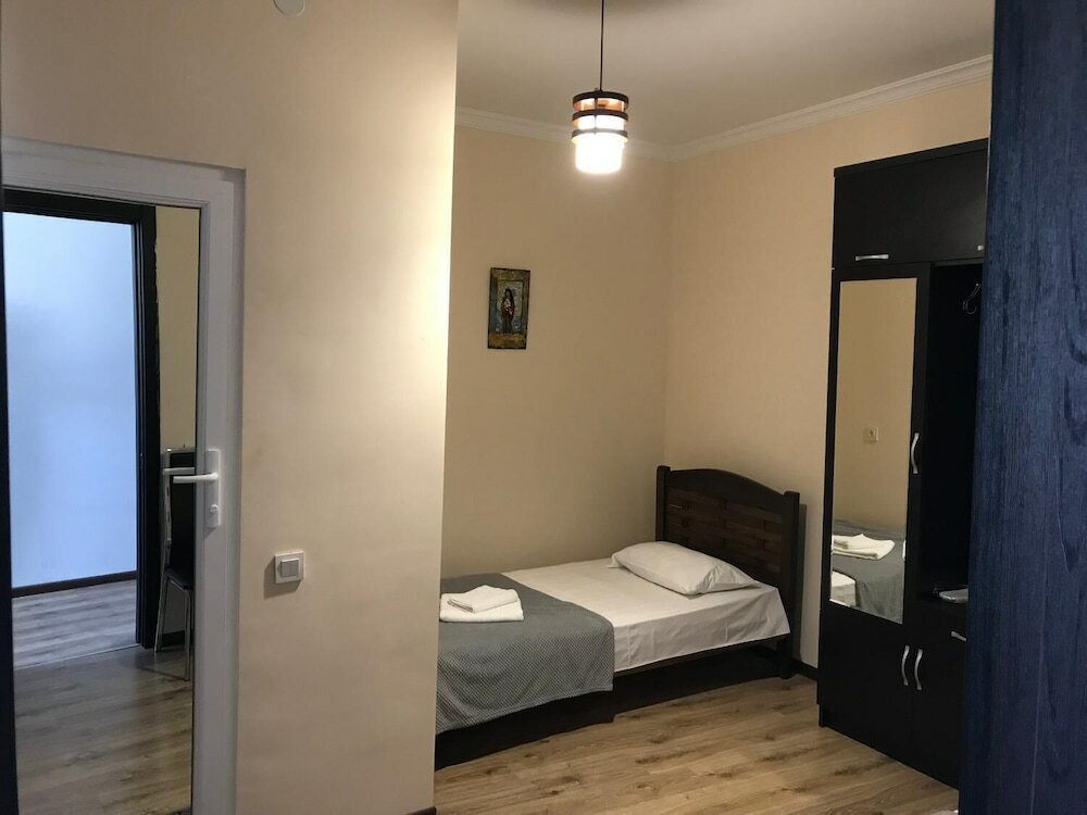 Фото Отель Upstairs Hotel Tbilisi