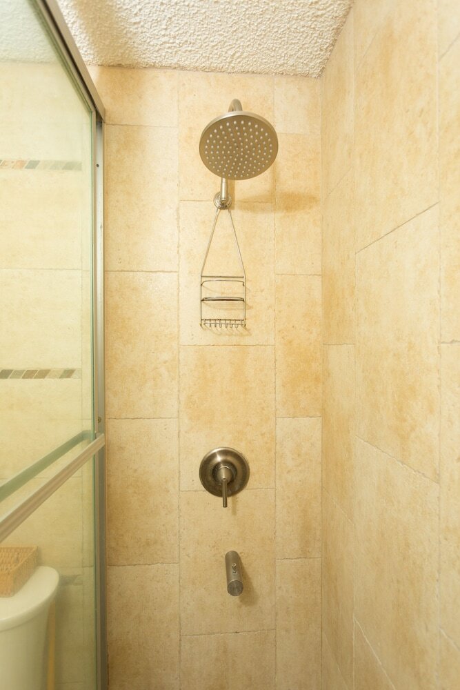 Фото New Kingston C A Guest Apartments I