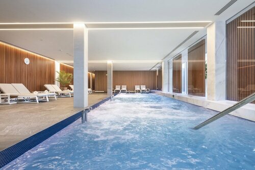 Гостиница Hotel Marina Badalona в Бадалоне