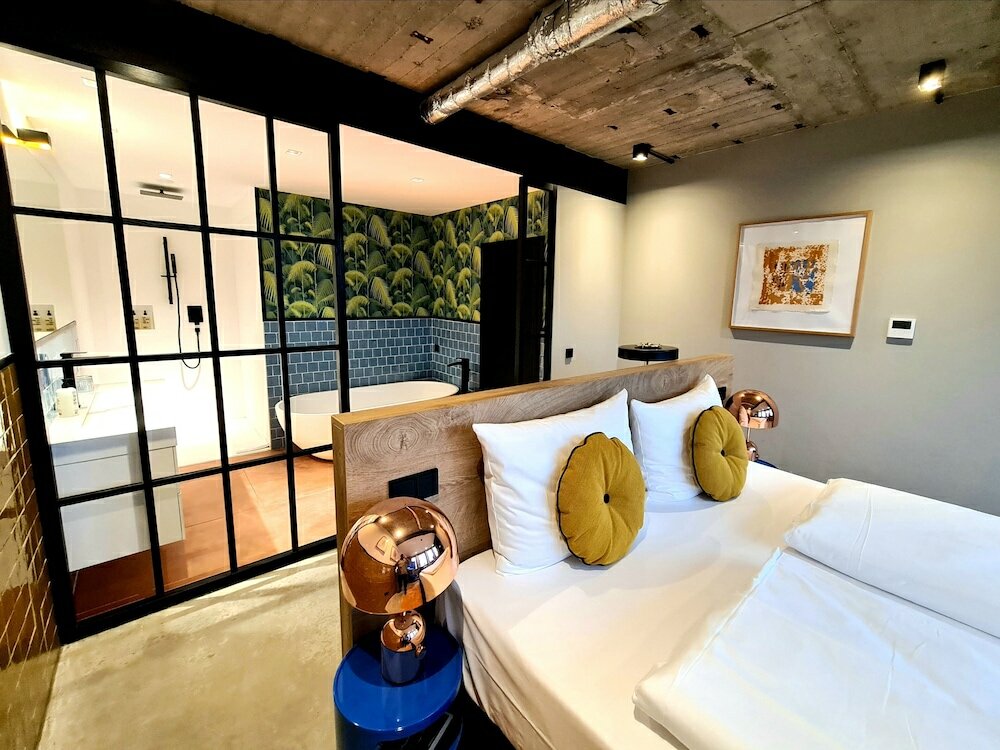 Фото Koncept Hotel International