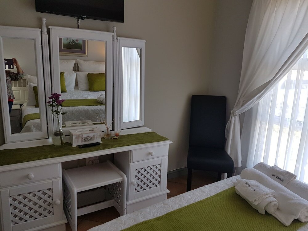 Фото Sunbird View