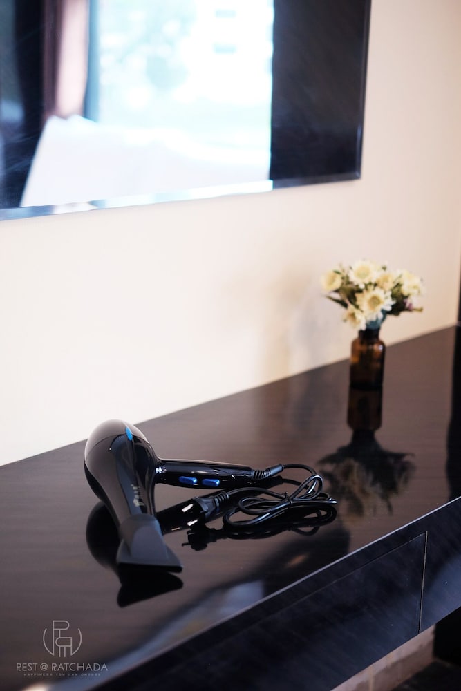 Фото Rest at Ratchada Hotel