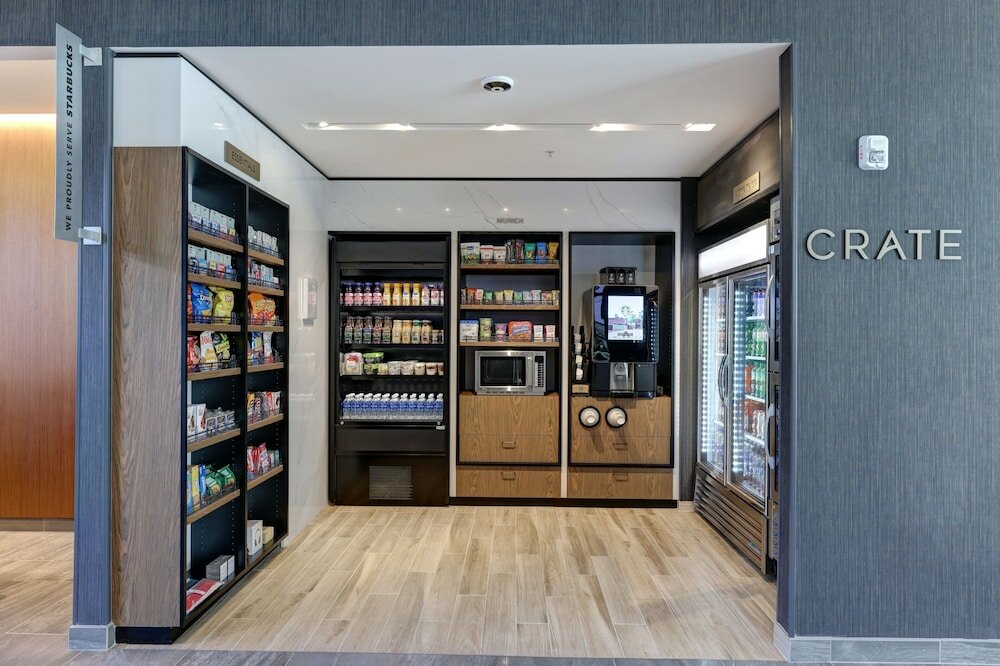 Фото Courtyard by Marriott Iowa City University Heights