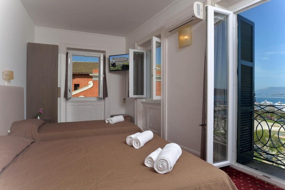 Фото Konstantinoupolis Hotel