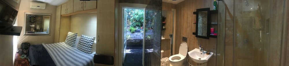 Фото Gordons Guesthouse