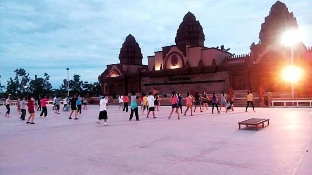 Фото отеля 2