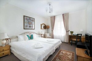 Kiniras Traditional Hotel & Restaurant (Paphos), hotel
