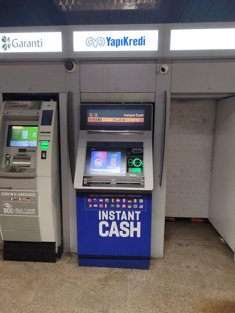 ATM Yapi Kredi, Istanbul, photo