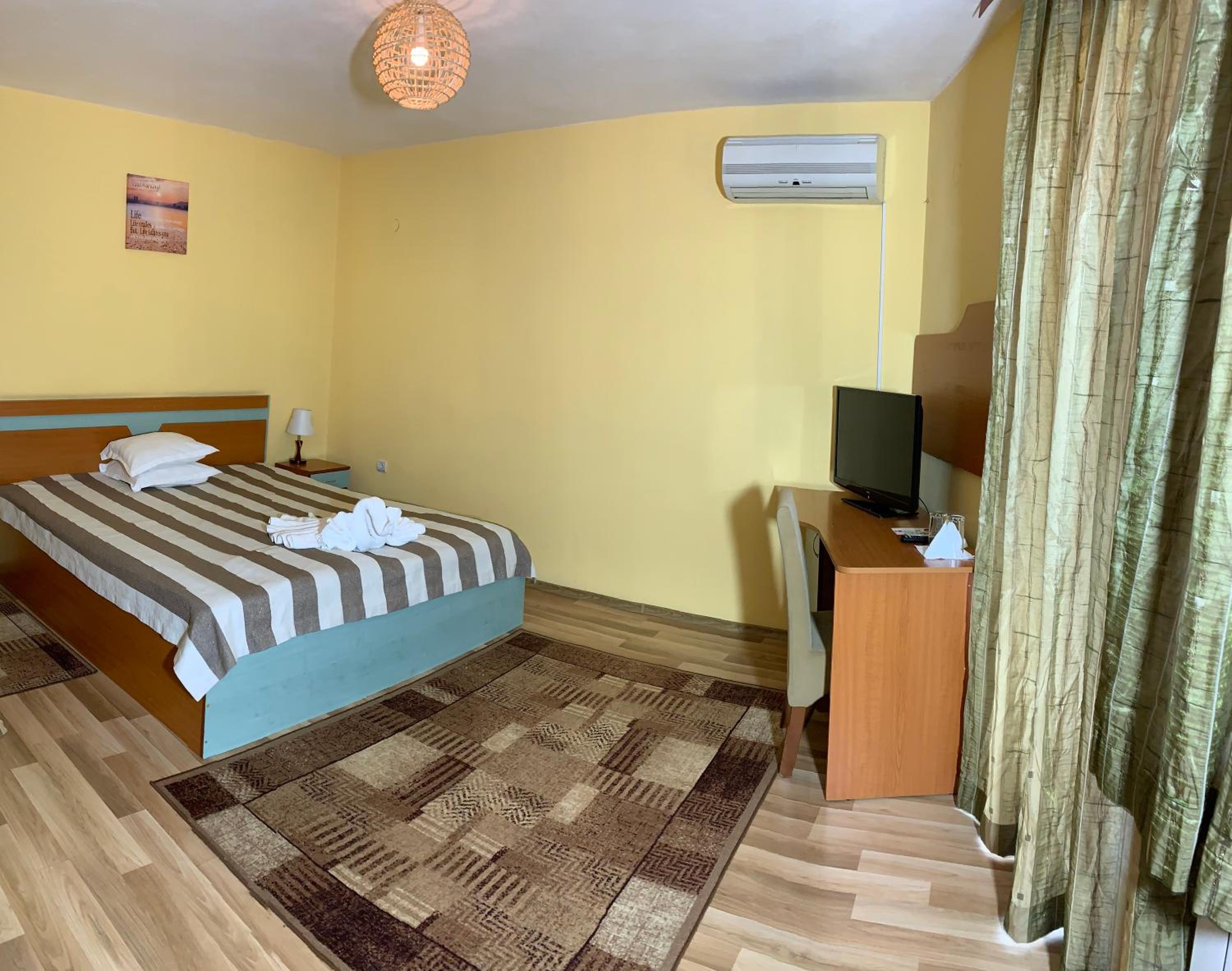 Фото Hotel Alpha