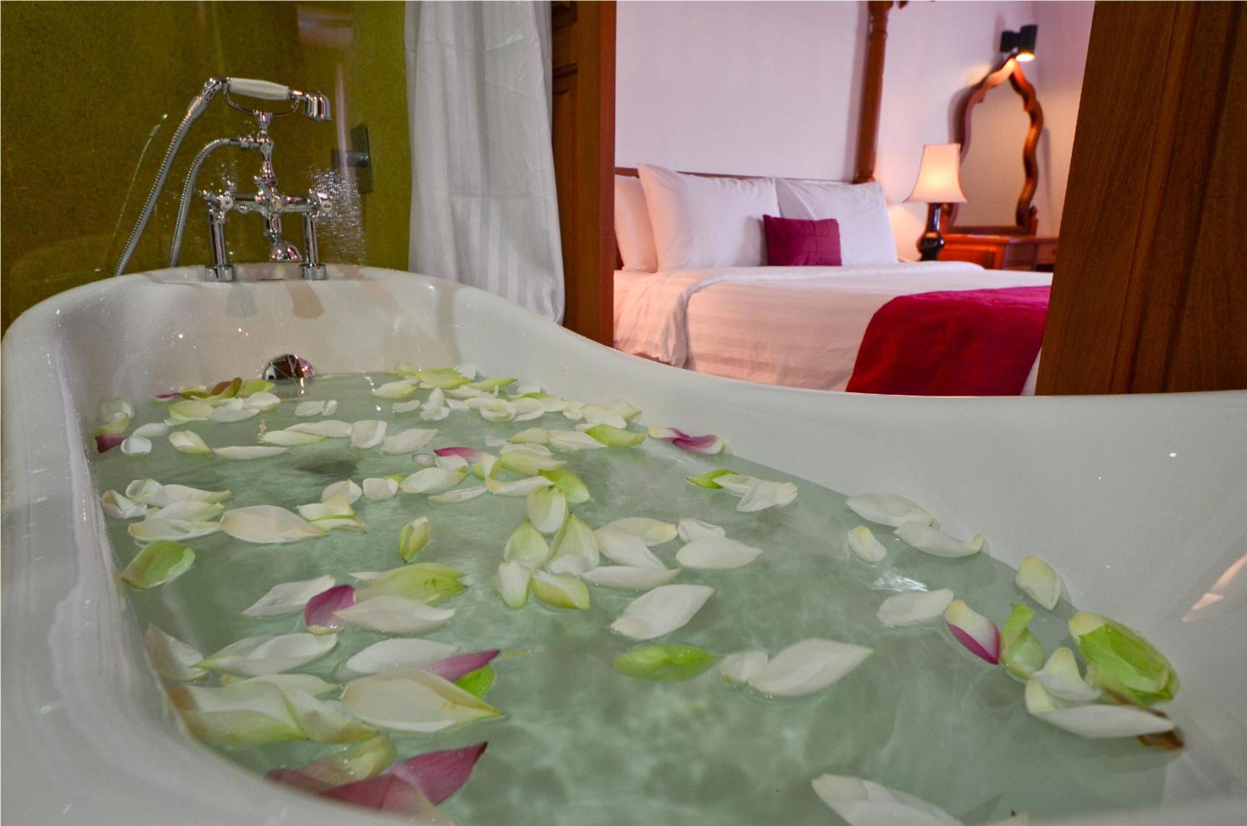 Фото Royal Crown Hotel & SPA