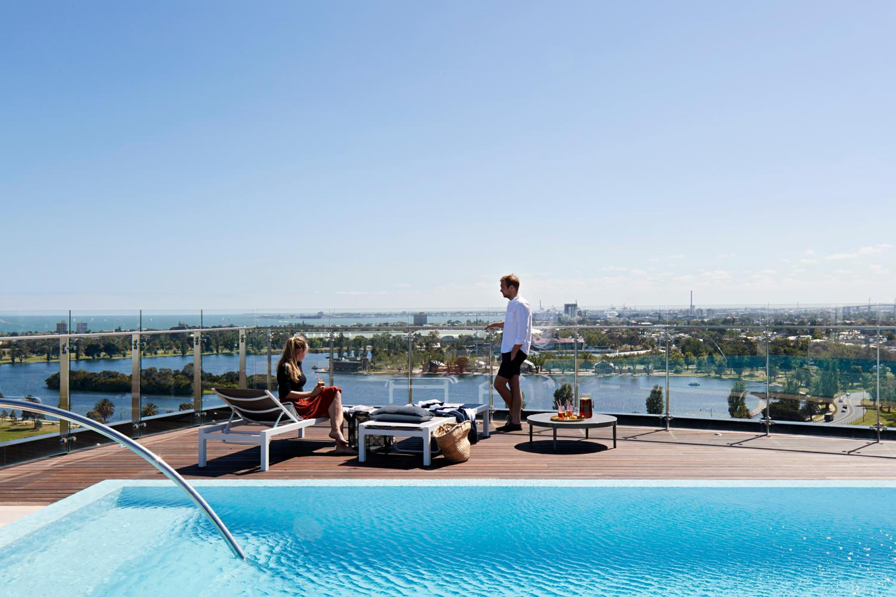 Фото Tyrian Serviced Apartments - Albert Park Lake