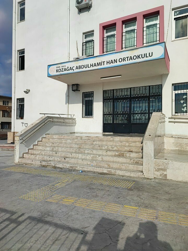 School Kozagac Middle School, Izmir, photo