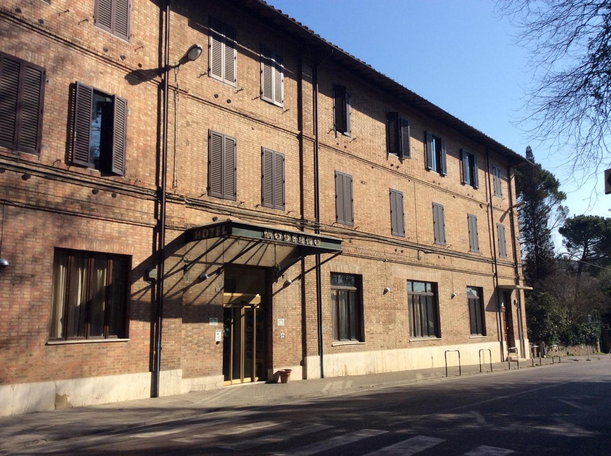 Фото отеля 2