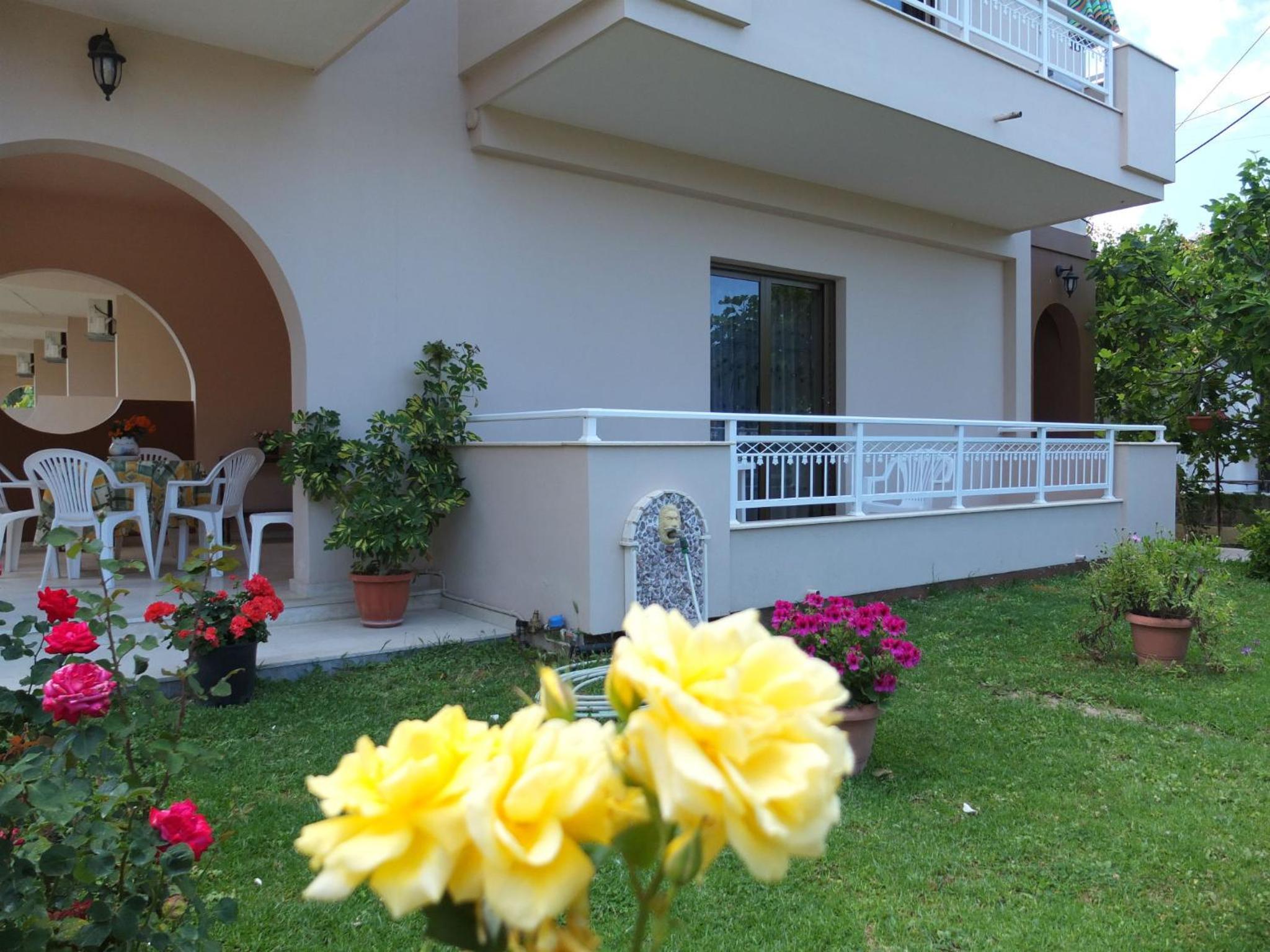 Фото Toulas Apartments