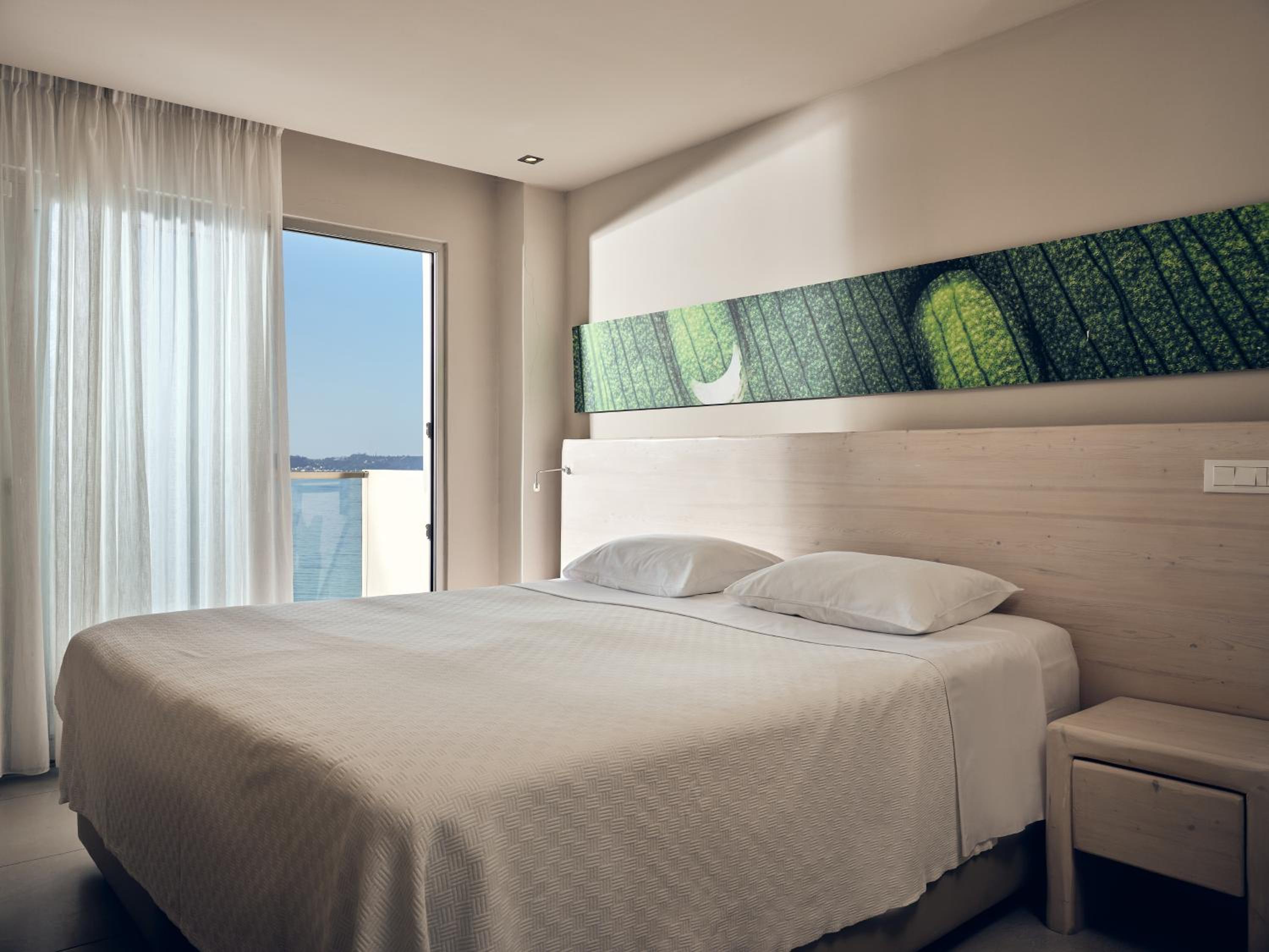 Фото Ionian Hill Hotel