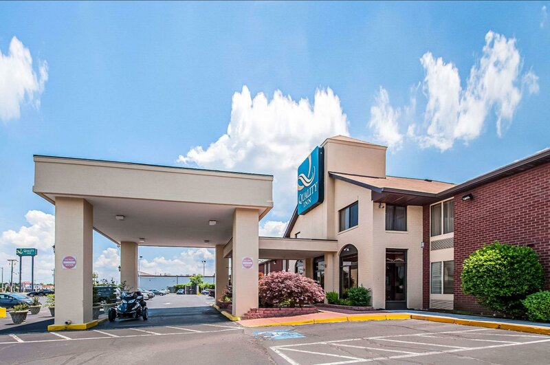 Гостиница Quality Inn near Potomac Mills в Вудбридже