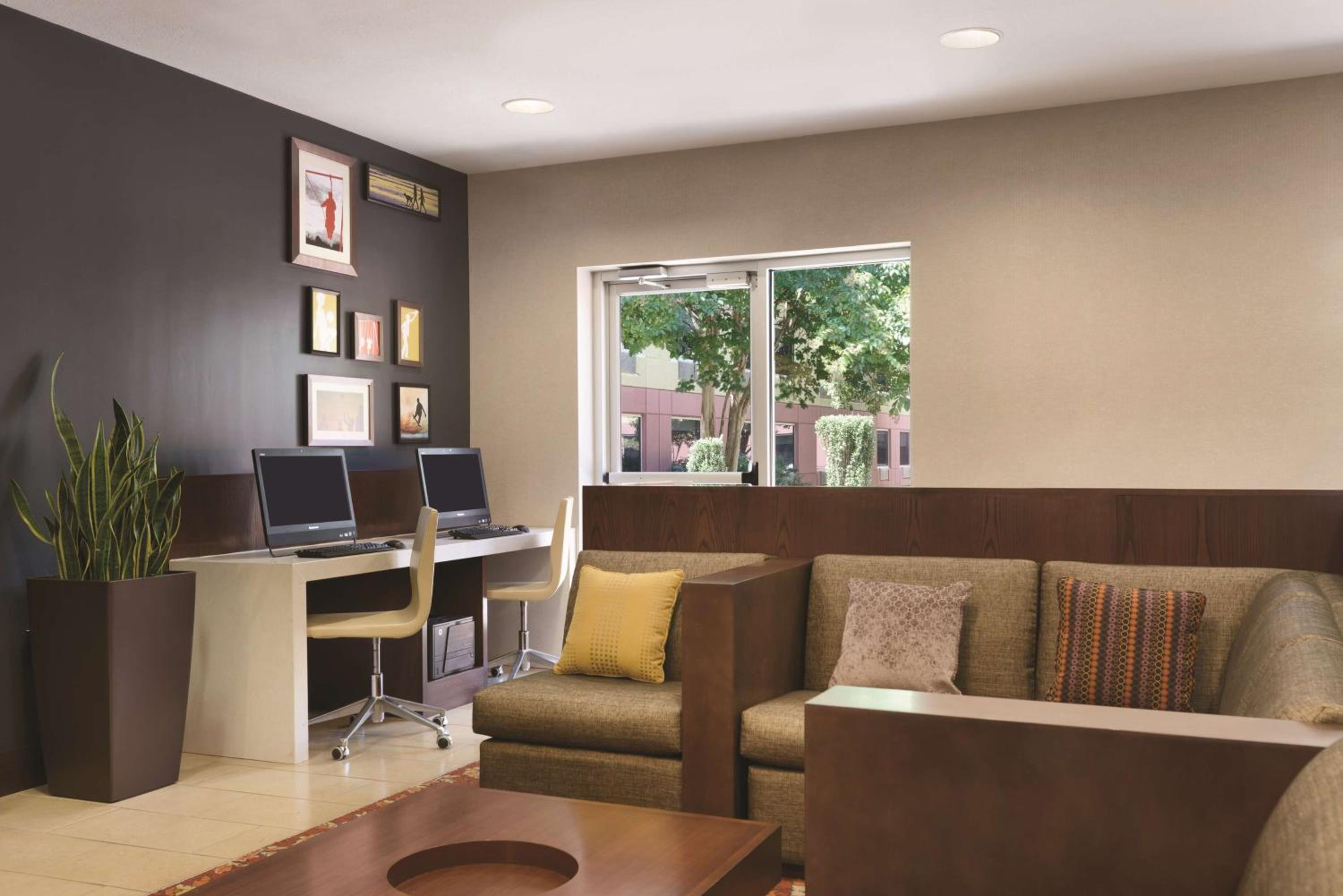 Фото Hyatt house Charlotte Airport