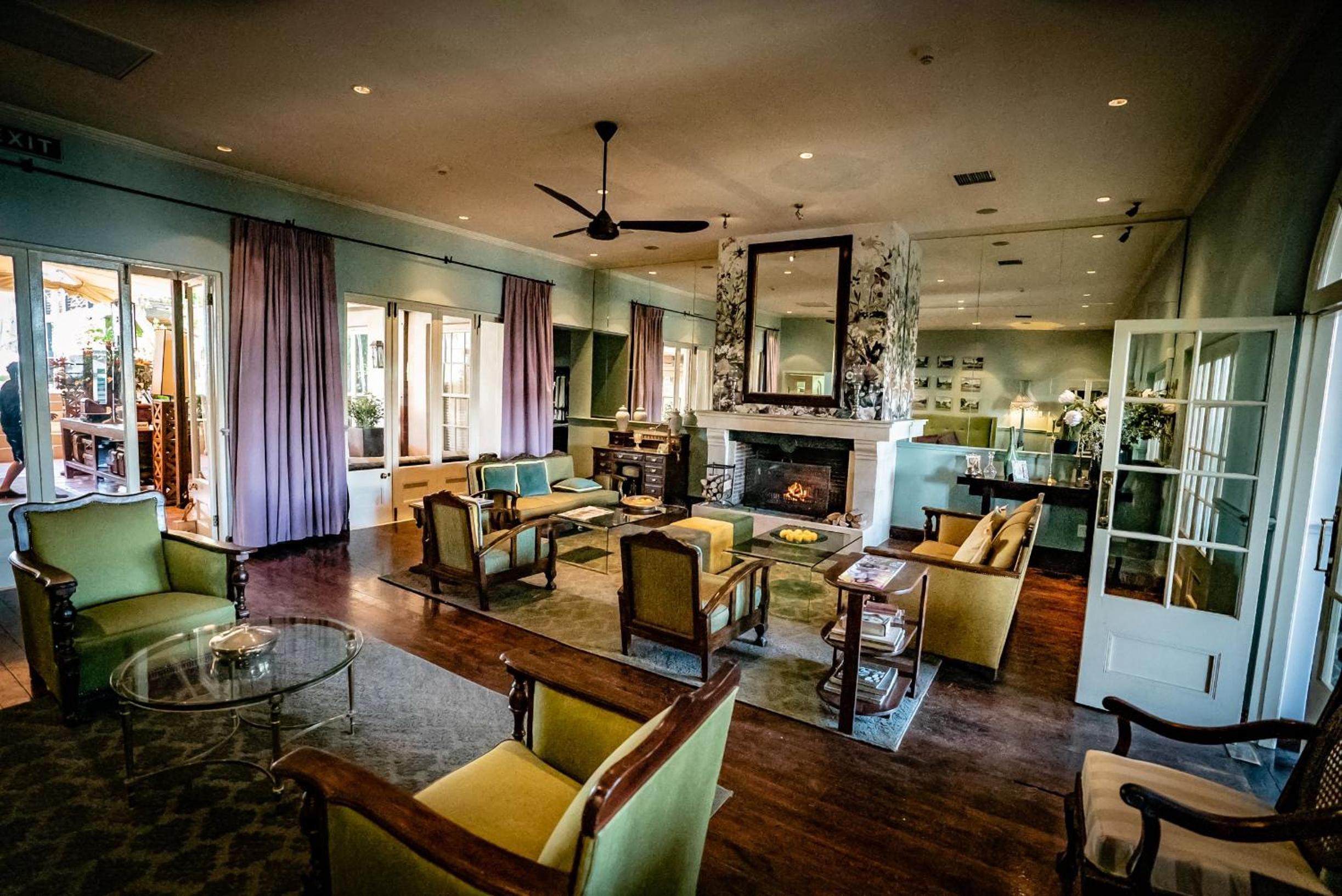 Фото The Royal Hotel