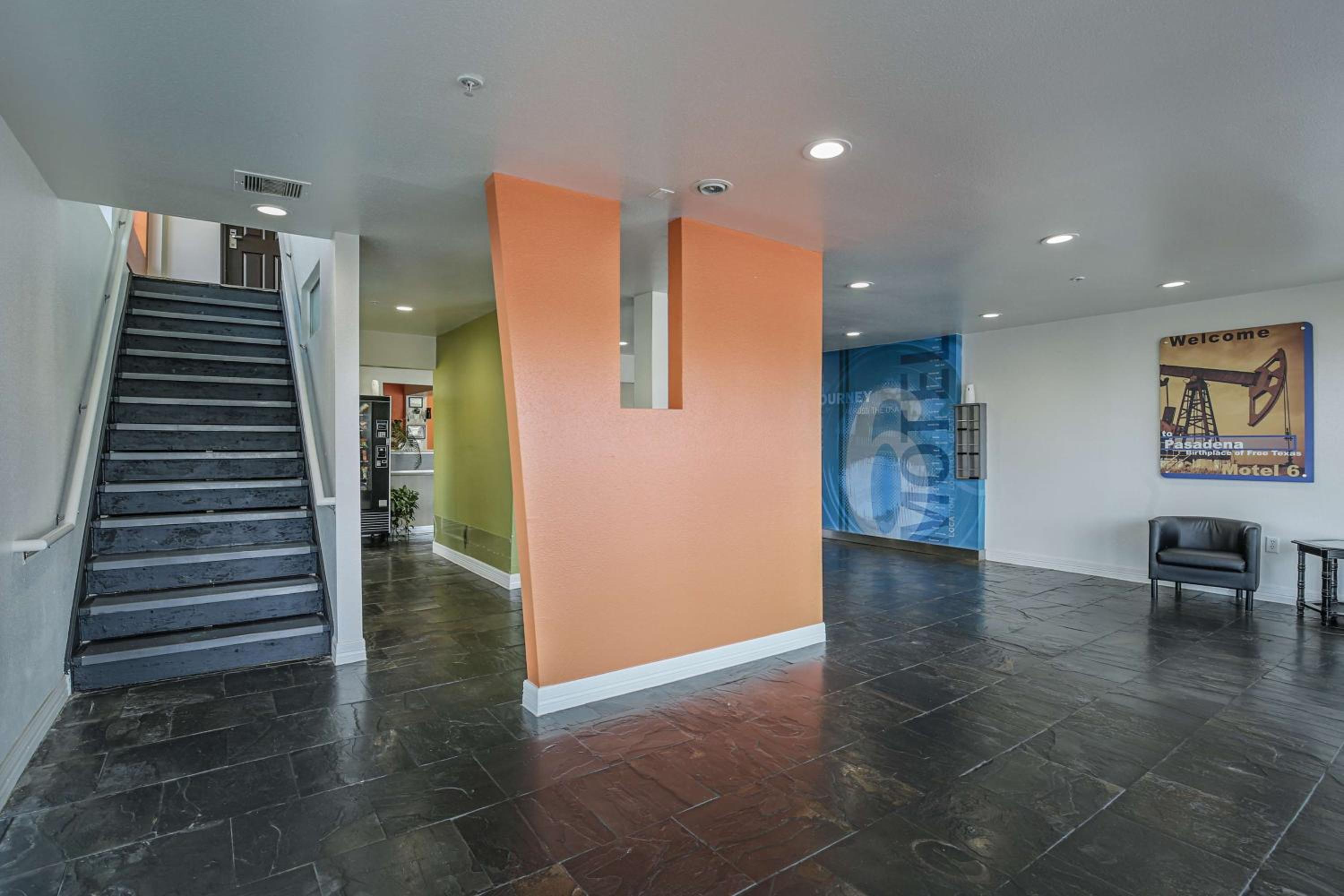 Фото Motel 6 Pasadena, Tx