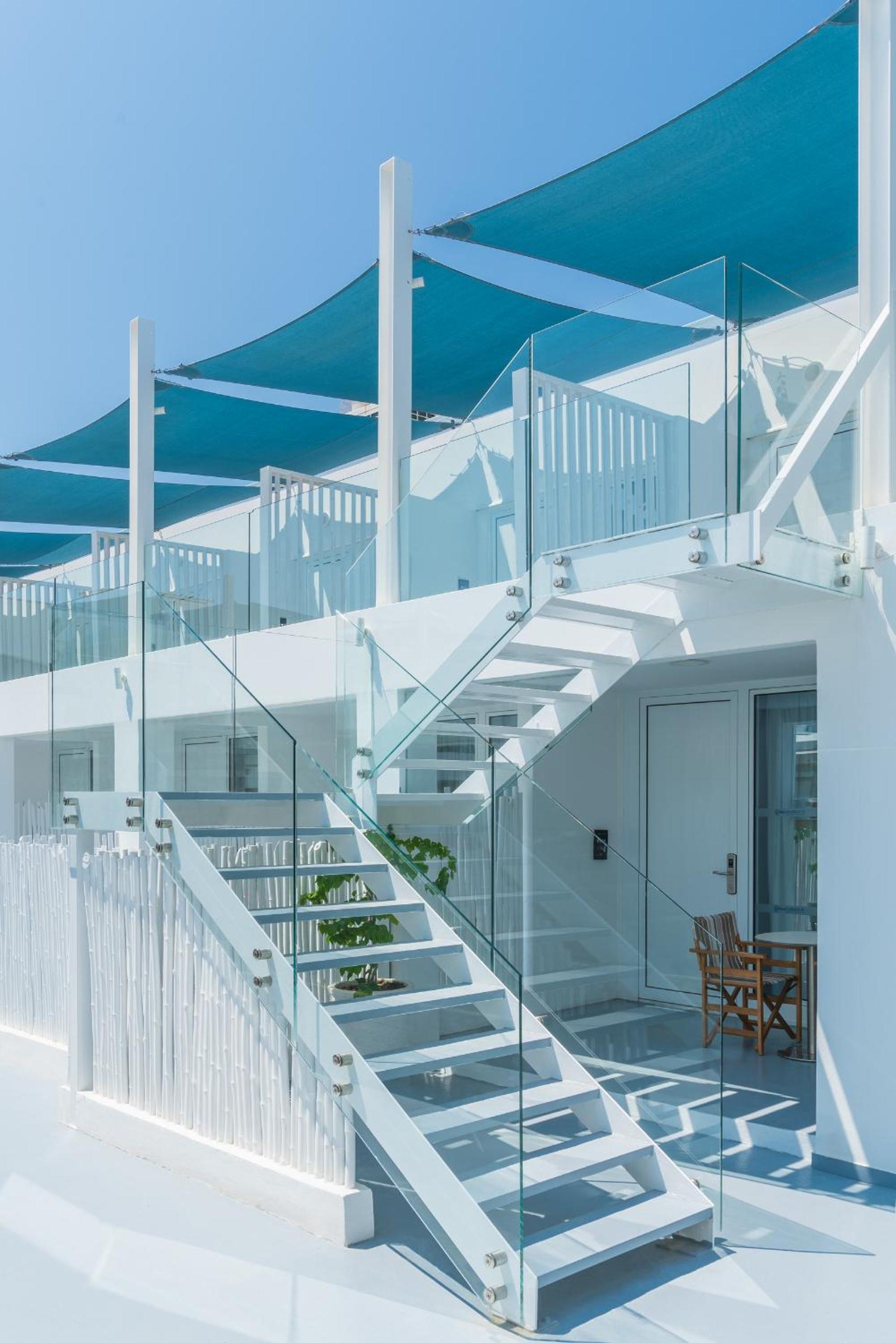 Фото Blue Harbour Boutique