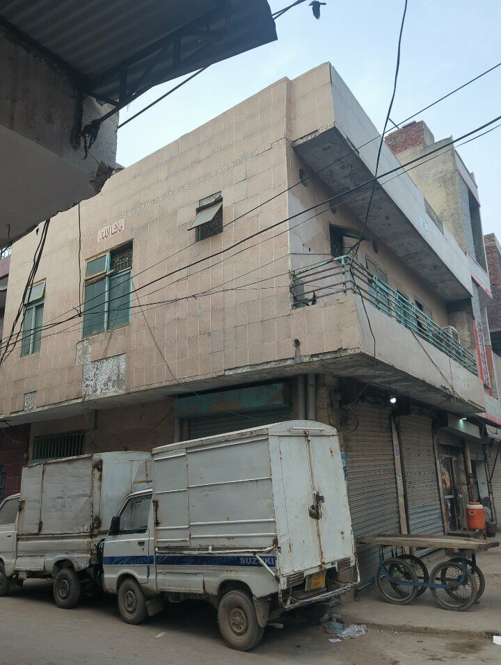 Building Bullding, Lahore, photo