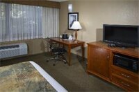 Гостиница Best Western Valencia Inn в Санта-Кларите