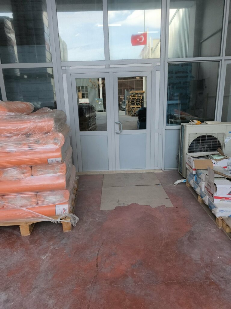 Hardware market Ahmetoglu Group, Ankara, photo