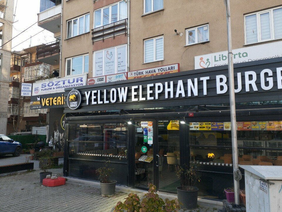 Fast food Yellow Elephant Burger, Istanbul, photo
