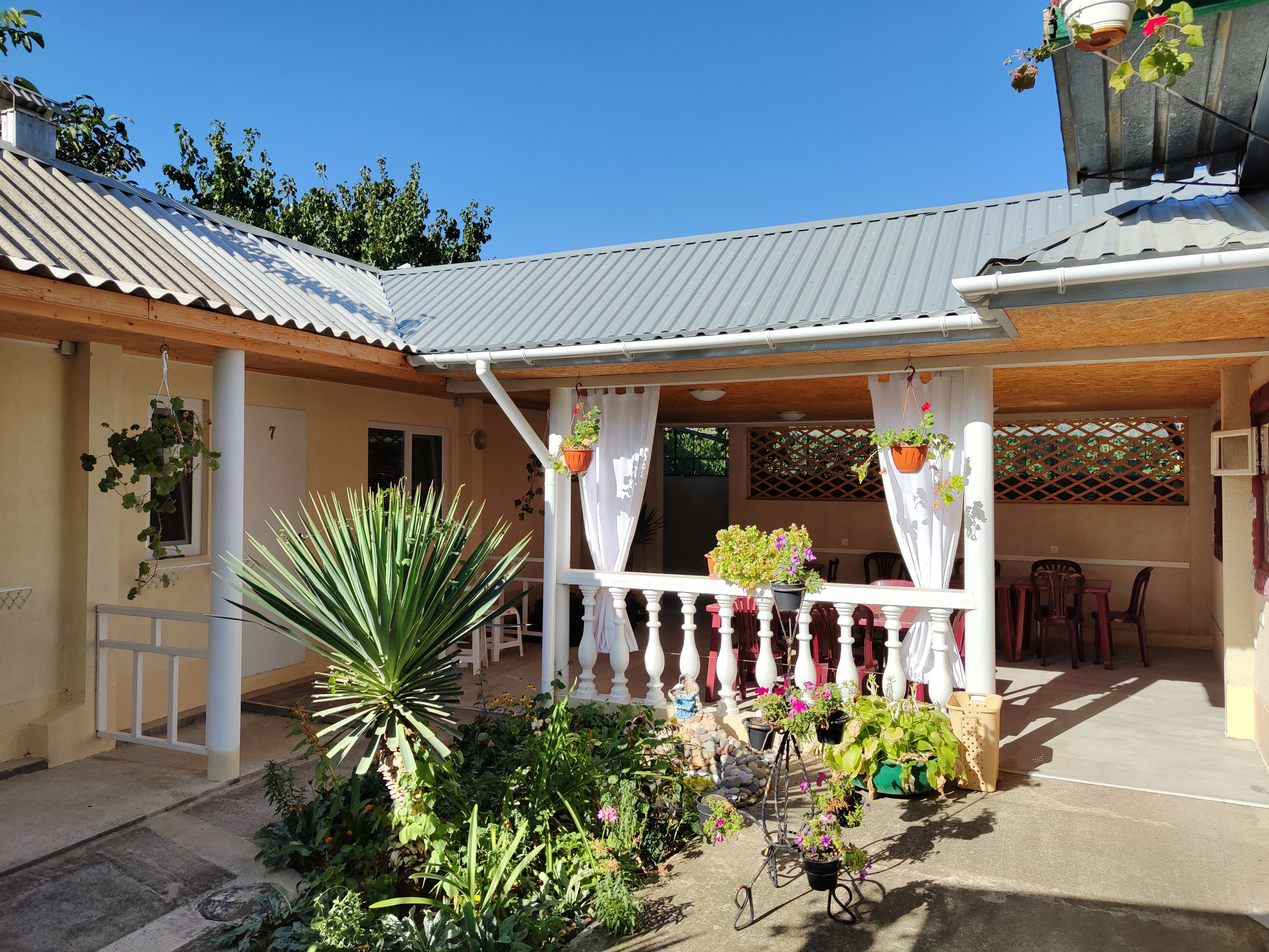 Фото Изумрудный