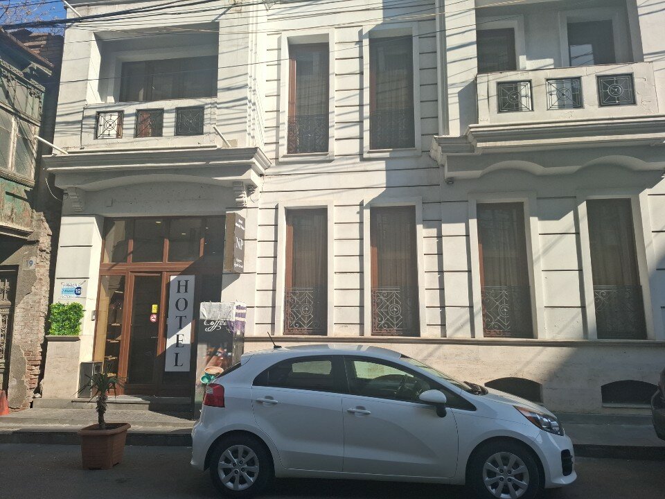 Фото отеля 1