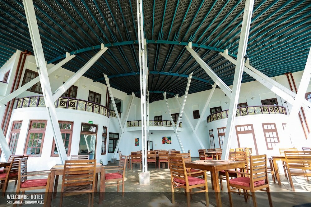 Фото Welcombe Hotel