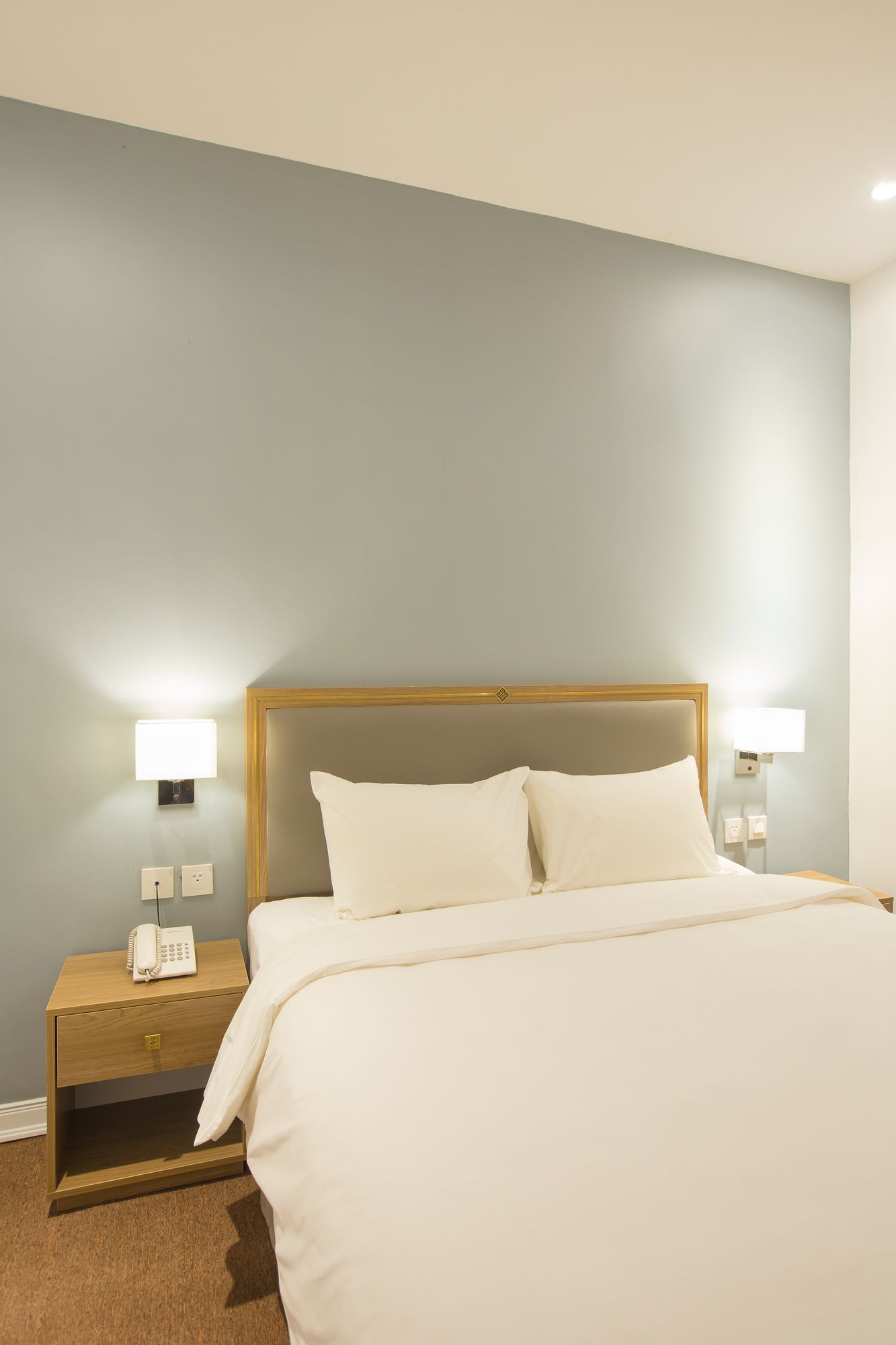 Фото Vyhouse Hanoi Hotel