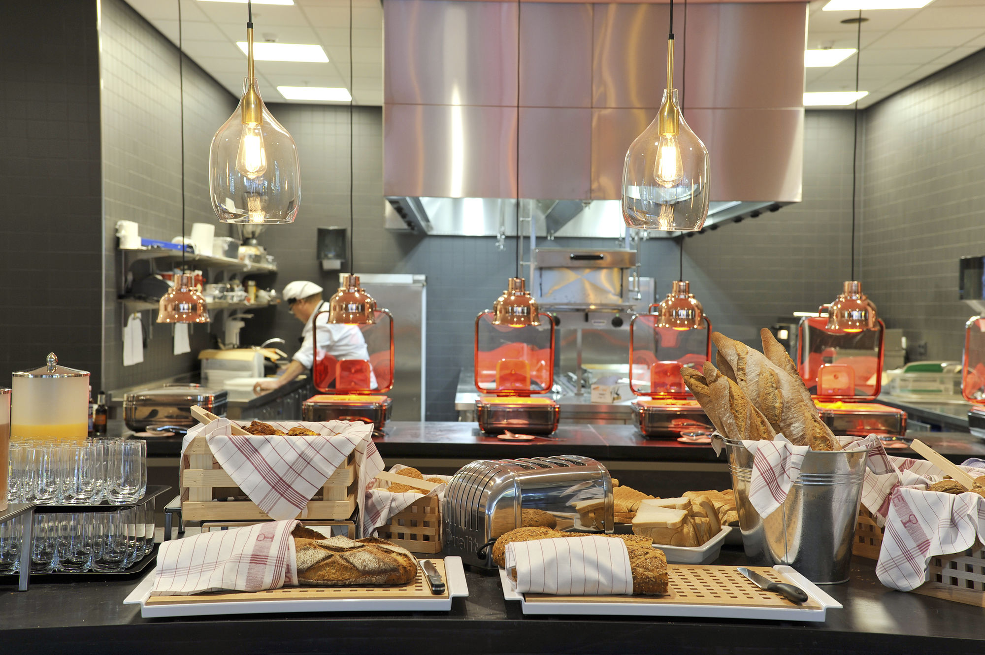 Фото Courtyard by Marriott Brussels Eu