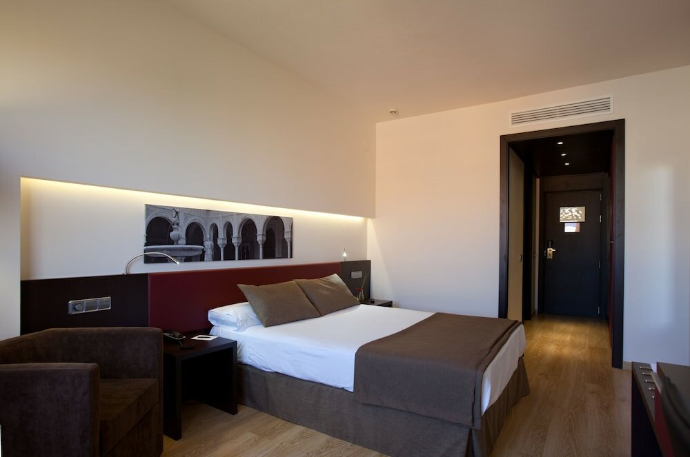 Фото Only YOU Hotel Sevilla