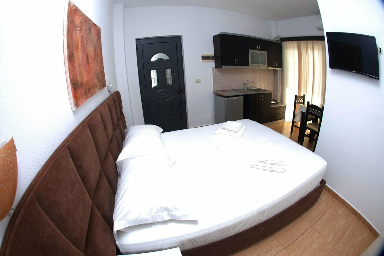 Фото Hotel Kuburi