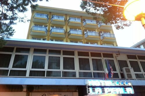 Гостиница Hotel La Perla Rimini в Римини