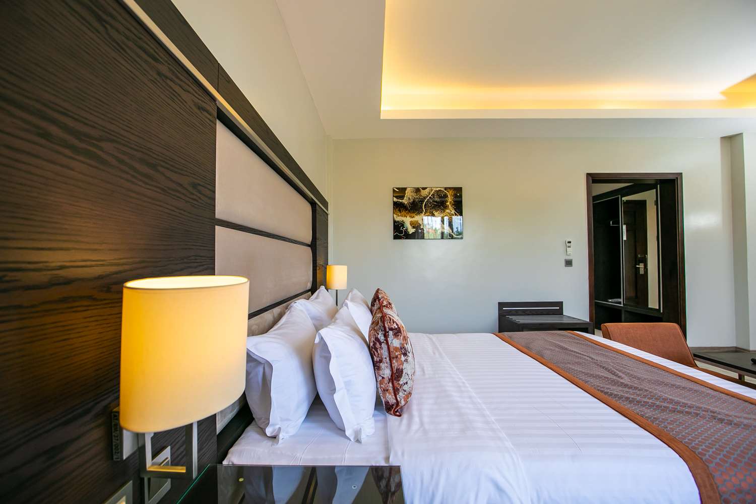 Фото Отель The Athena