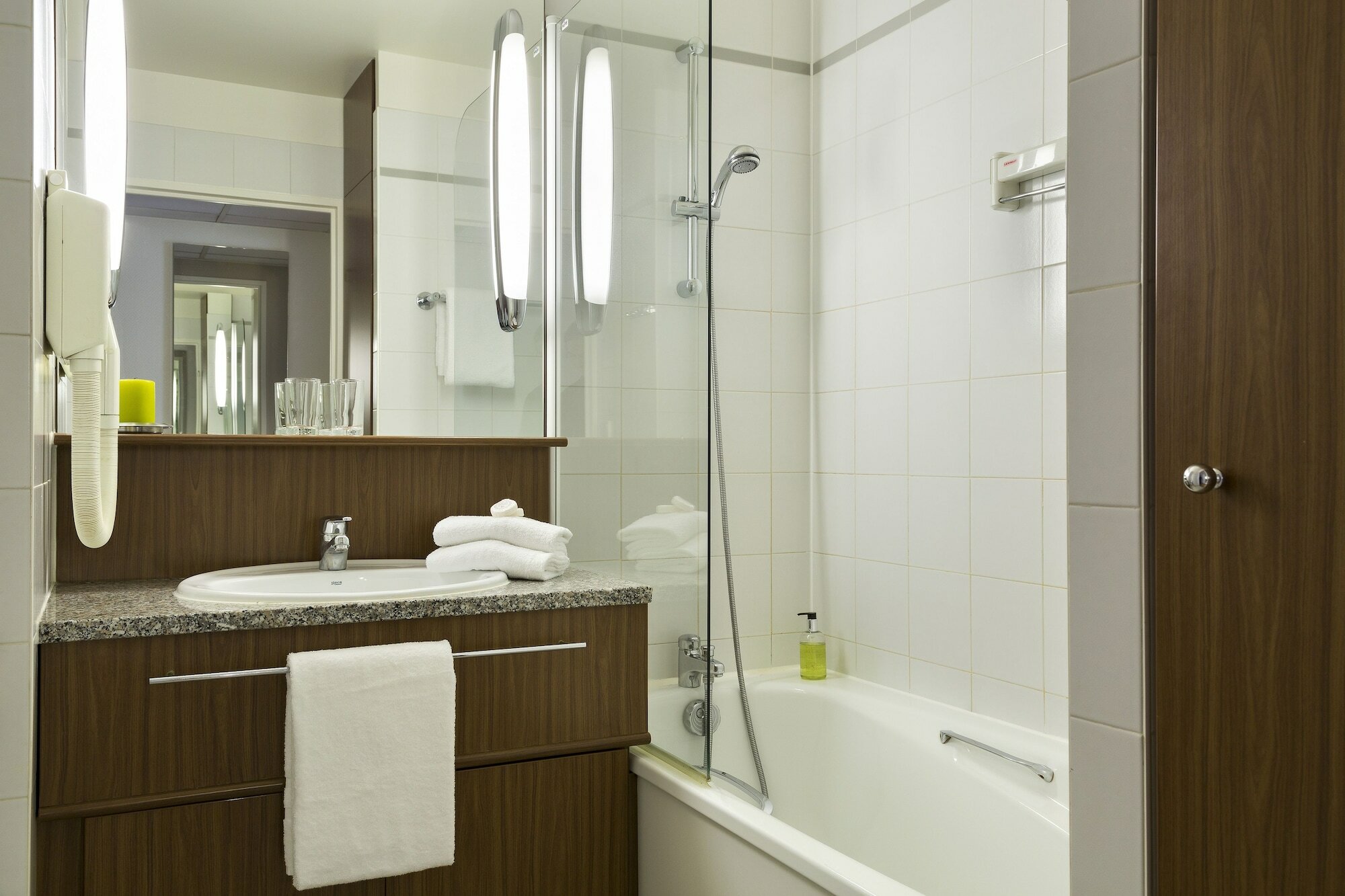 Фото Citadines Tour Eiffel Paris