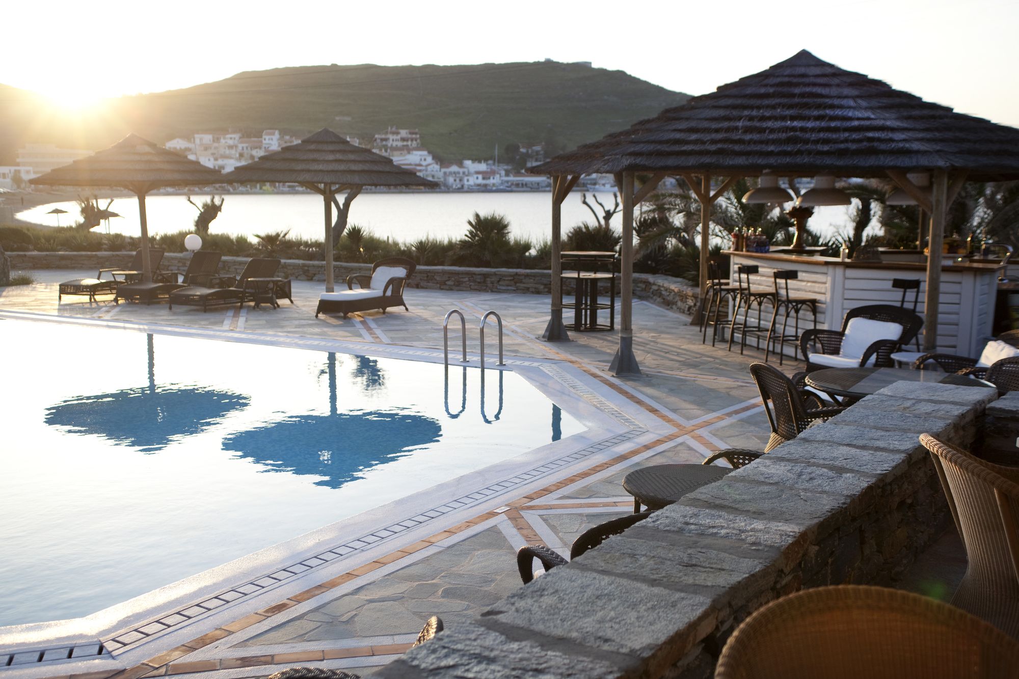 Фото Porto Kea Suites