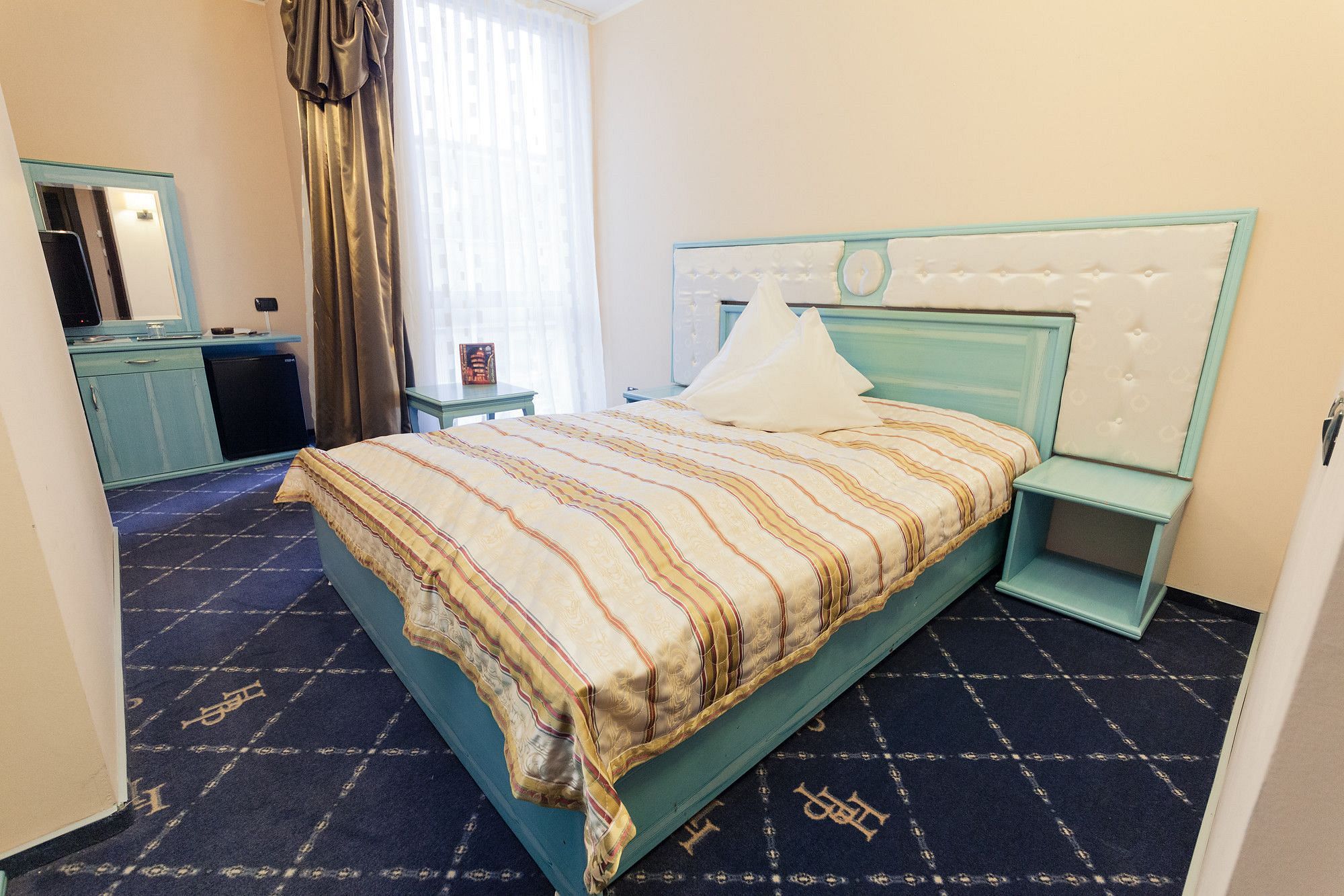 Фото Hotel Paradis Cluj Napoca