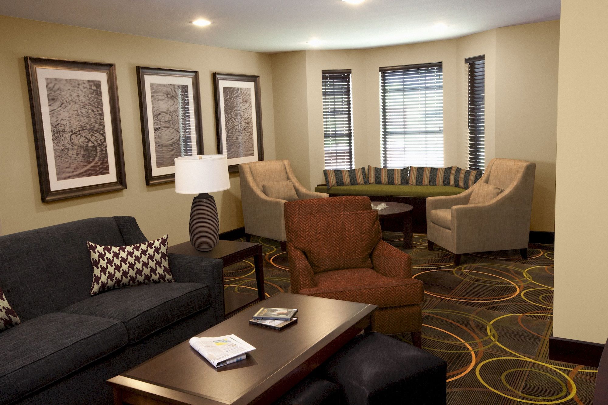 Фото Staybridge Suites College Station, an Ihg Hotel