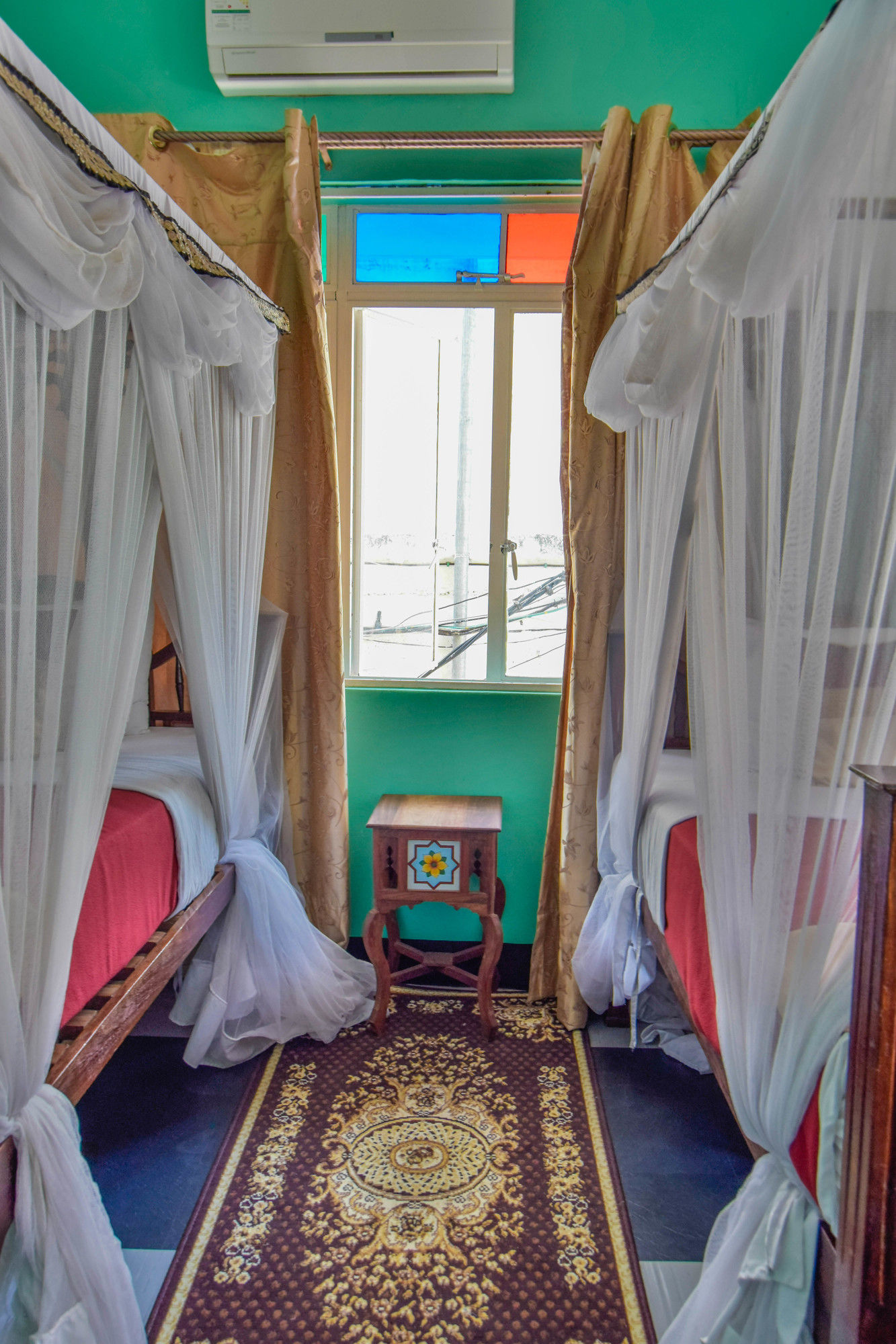 Фото Tembo Hotel