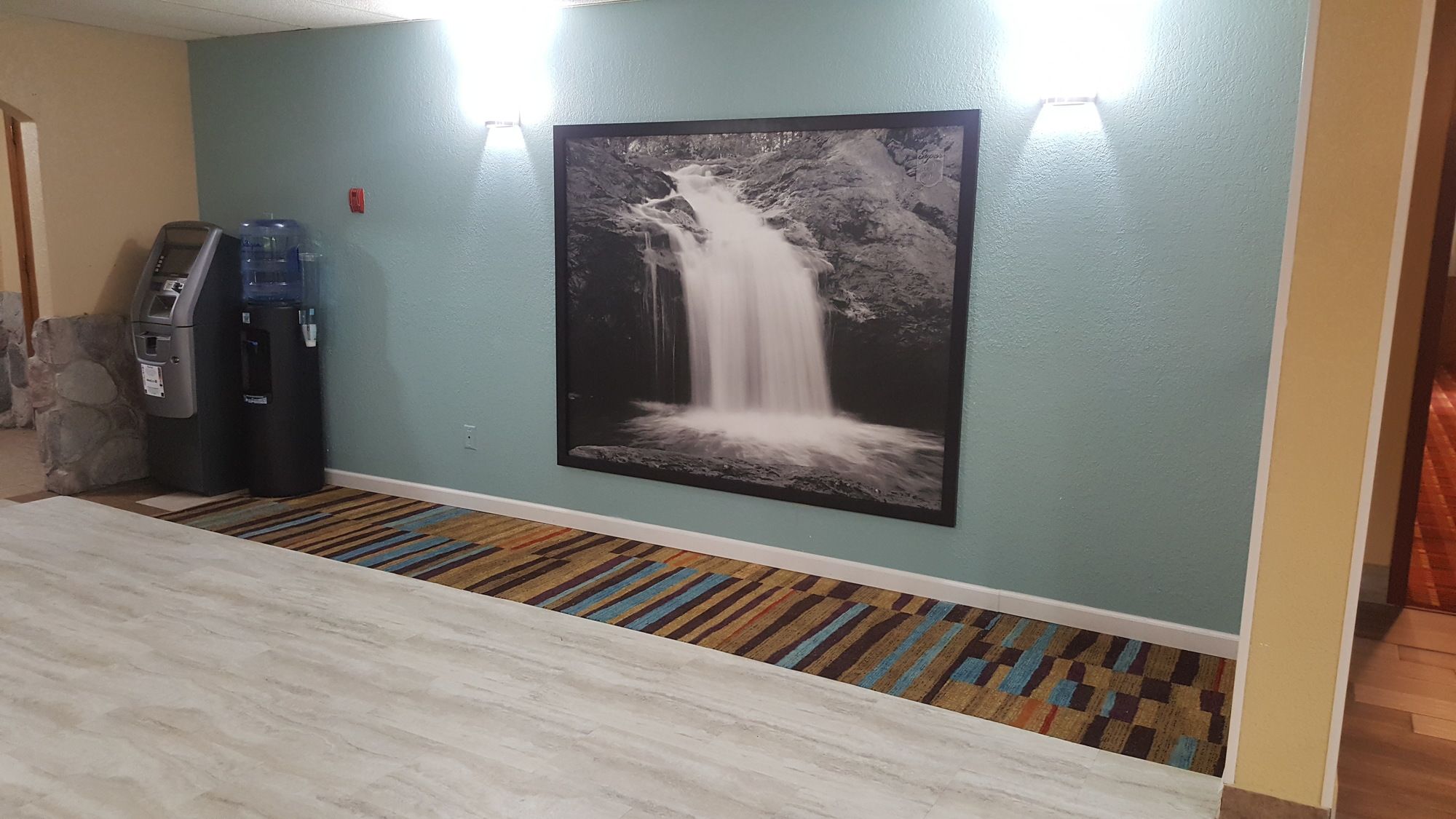 Фото Super 8 by Wyndham Plover Stevens Point Area