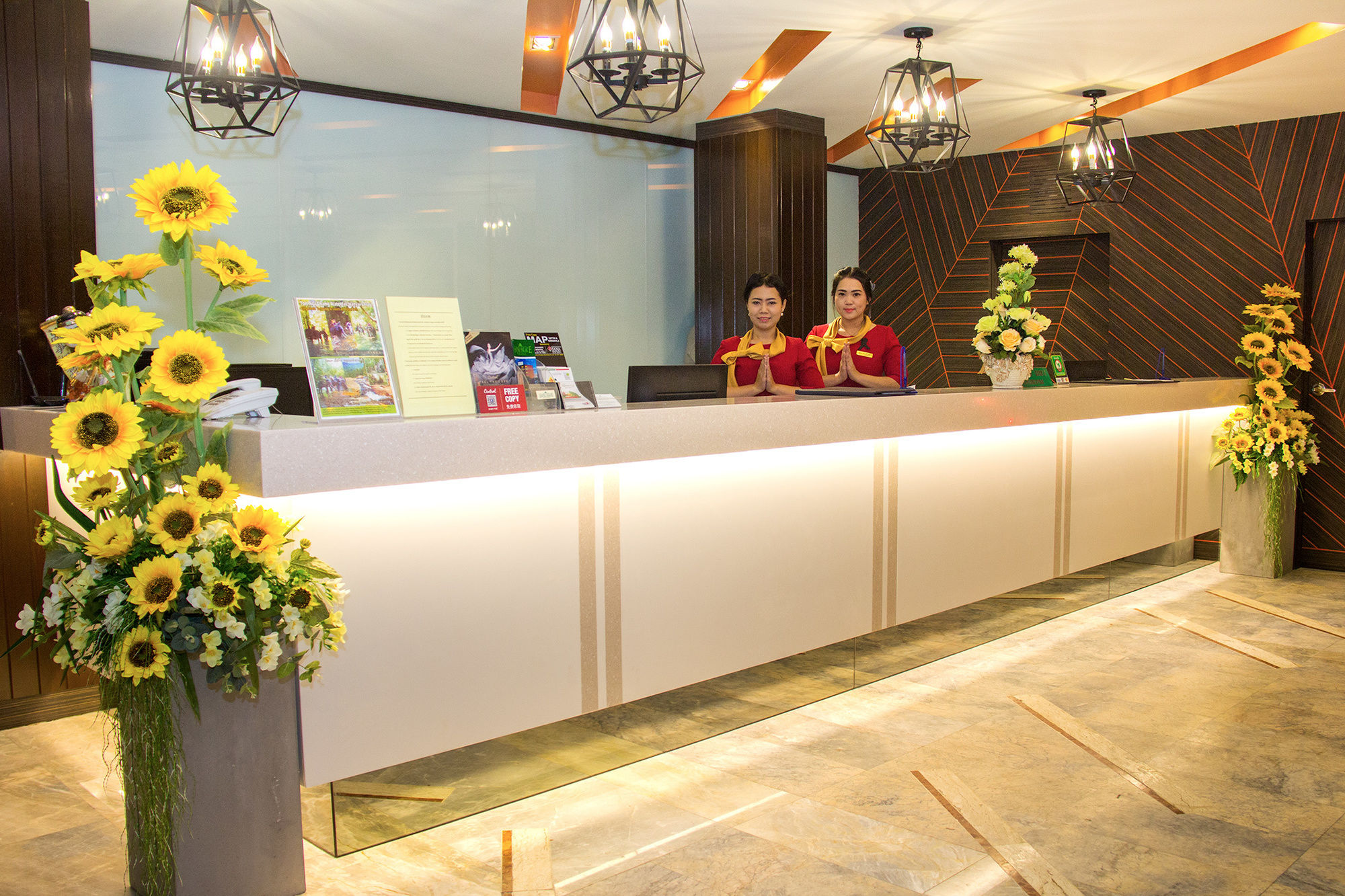 Фото Friendlytel Hotel