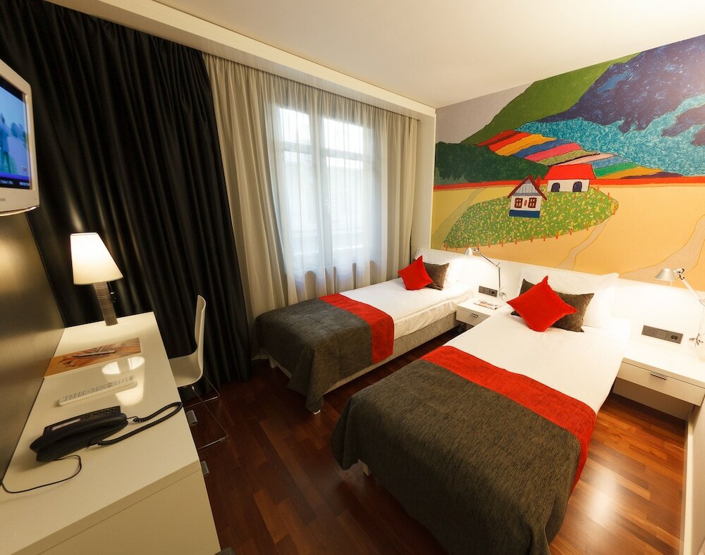 Фото отеля 2