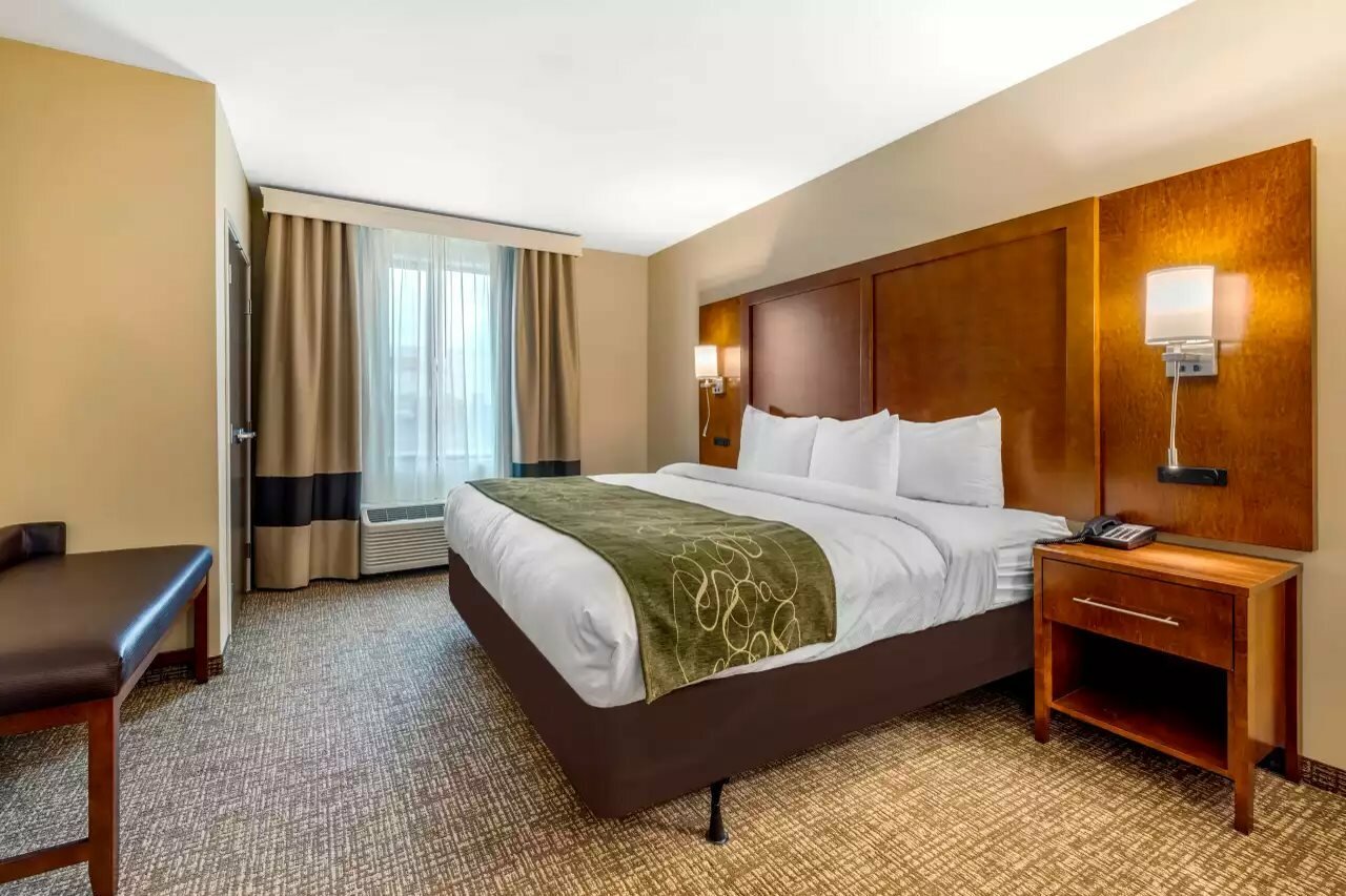 Фото Comfort Suites Denver near Anschutz Medical Campus