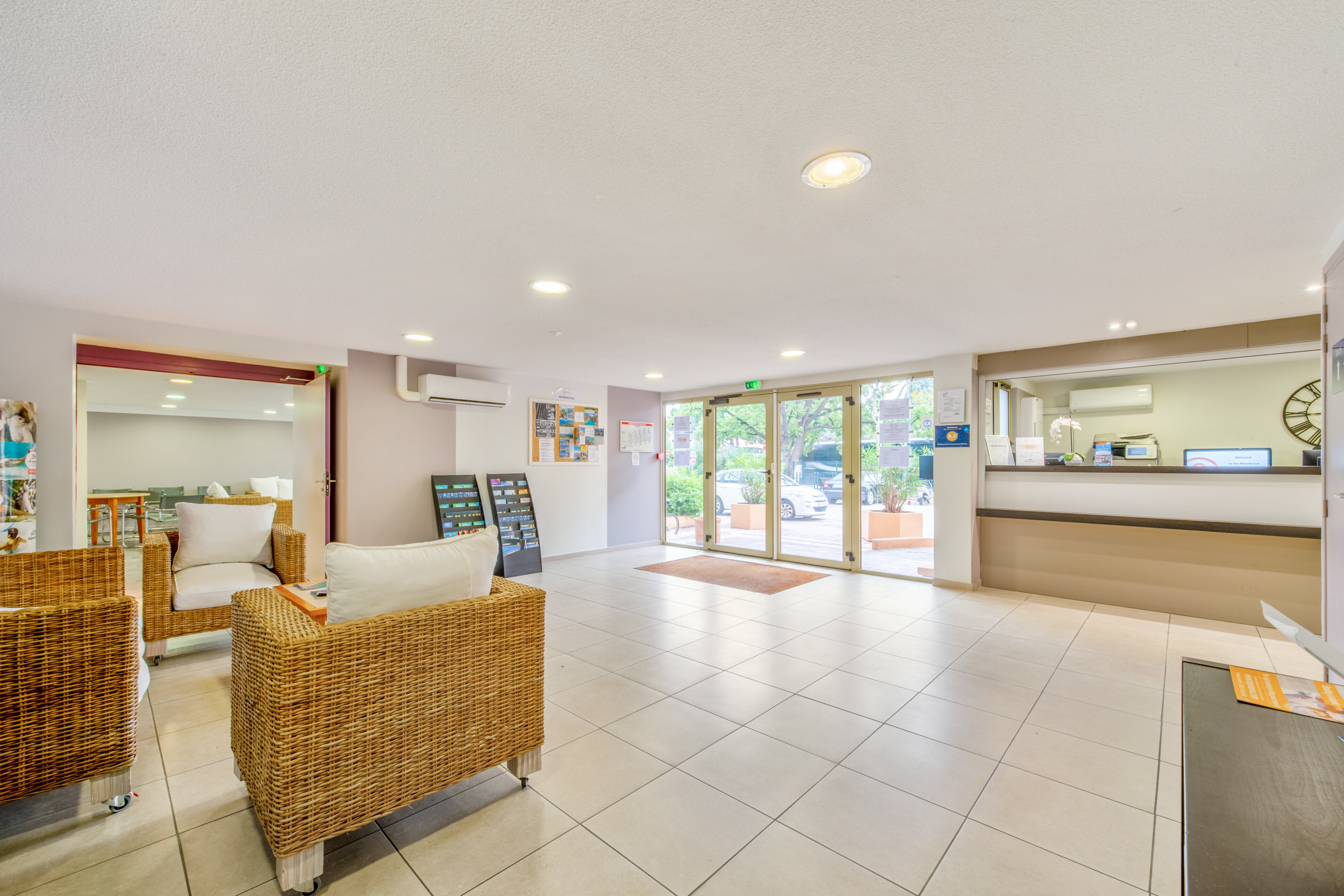 Фото Pierre & Vacances Résidence Les Platanes