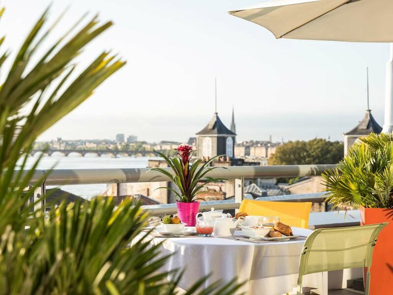 Гостиница Mercure Bordeaux Cité Mondiale Centre Ville Hotel в Бордо