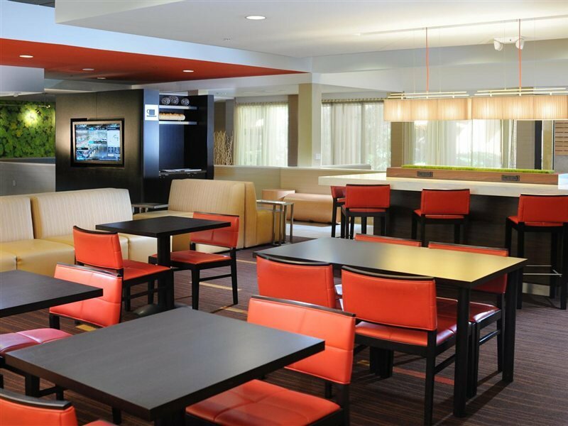 Фото Courtyard by Marriott San Antonio Downtown/Market Square