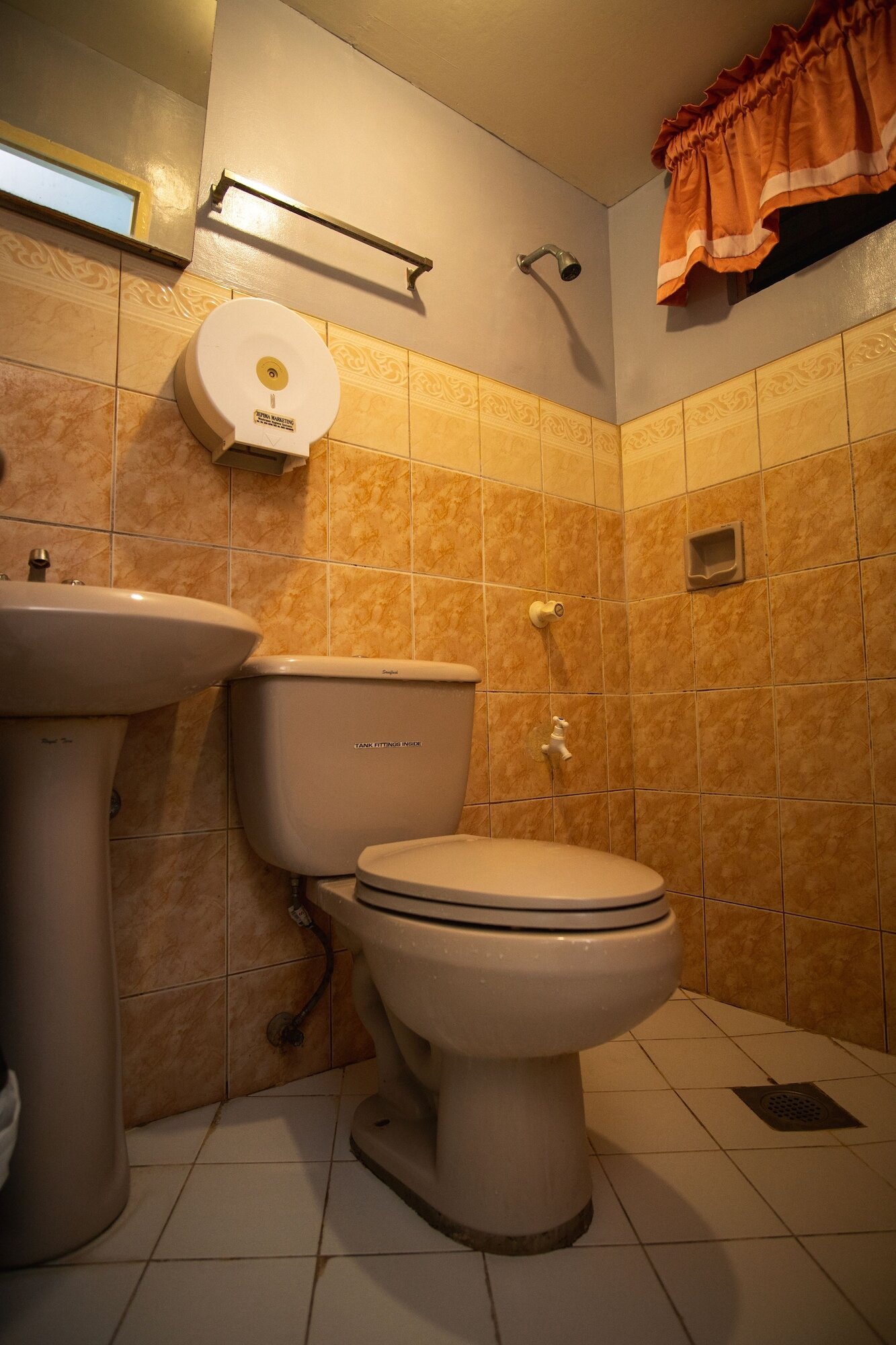 Фото Mellow Apartelle and Tourist Inn